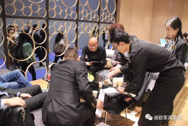 迪歐家具國際范的展館形象